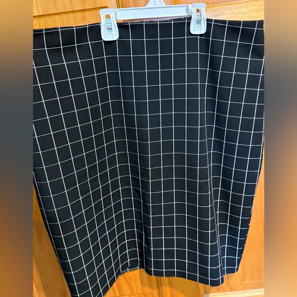 Express Sz 16 Elegant Black Windowpane Pencil Skirt
